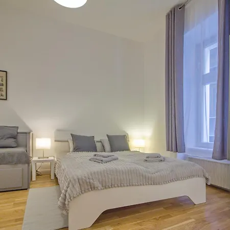 Comfortable In The Center Of For Up To 4 Guests Apartament Praga