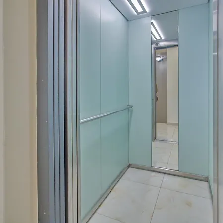 Comfortable In The Center Of For Up To 4 Guests